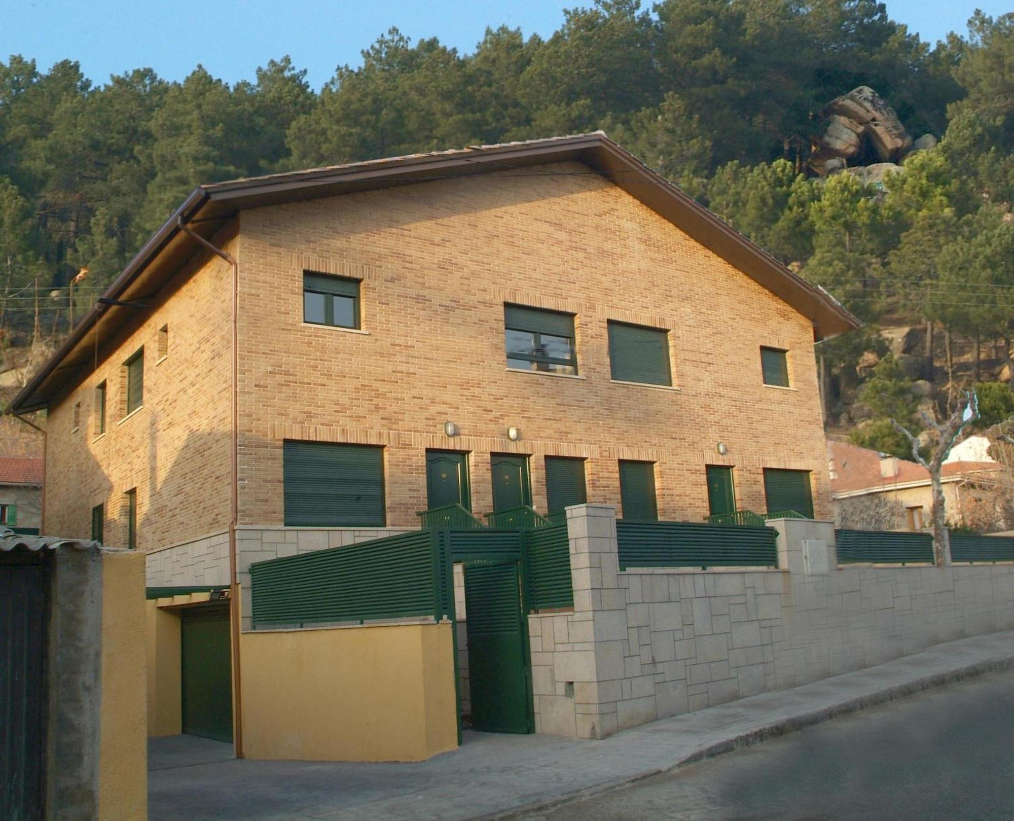 Apartahotel Rural Collarubio Luxury Кольядо-Медиано Экстерьер фото